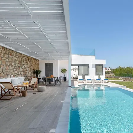Akrotiri Villa Vlicha